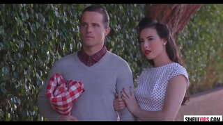 ���ණුසුම් යුවළ කේසි Calvert හා Robby සුප්රසිද්ධ Echo විධානය එළිමහන් ලිංගික