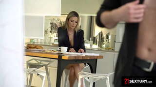 Rumana Infaneto Amas Bona Girl Komenci Sian Tagon