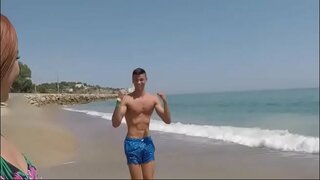 Unga Kitty Älskar gillar att bang killar i mitten av landet!